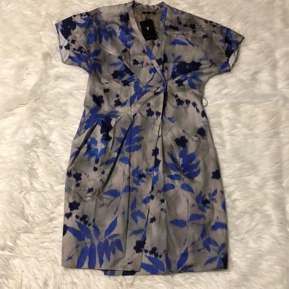 Hugo Boss Delara2 Gray wrap dress size 4 Made in Bulgaria